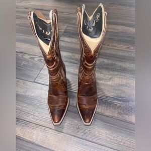 Ariat Boots size 7